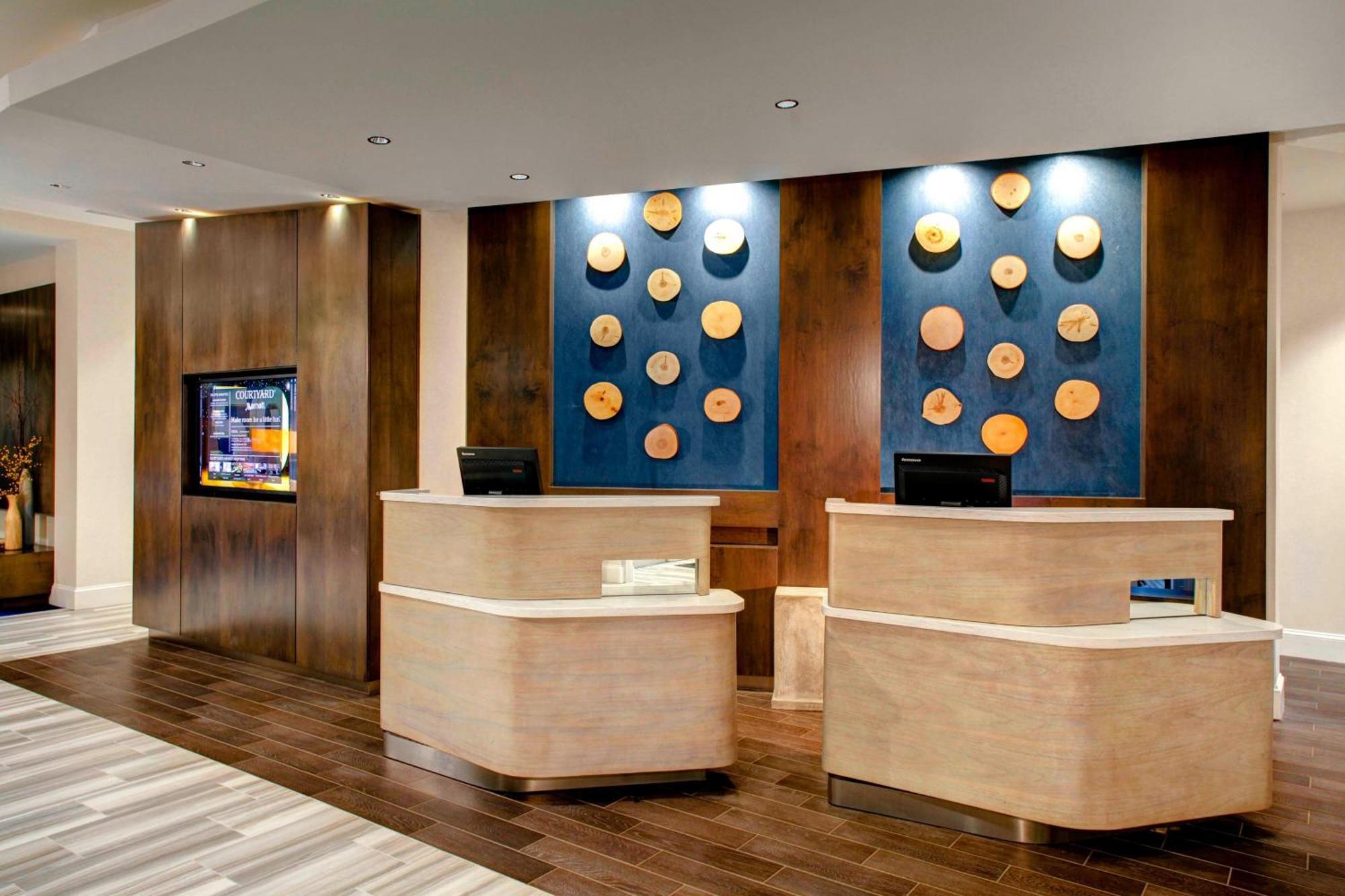 Courtyard By Marriott Carrollton Hotel Exterior foto