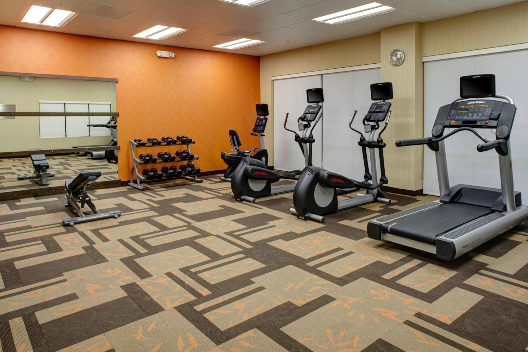 Courtyard By Marriott Carrollton Hotel Exterior foto