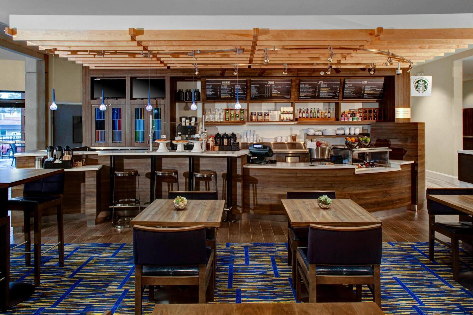 Courtyard By Marriott Carrollton Hotel Exterior foto