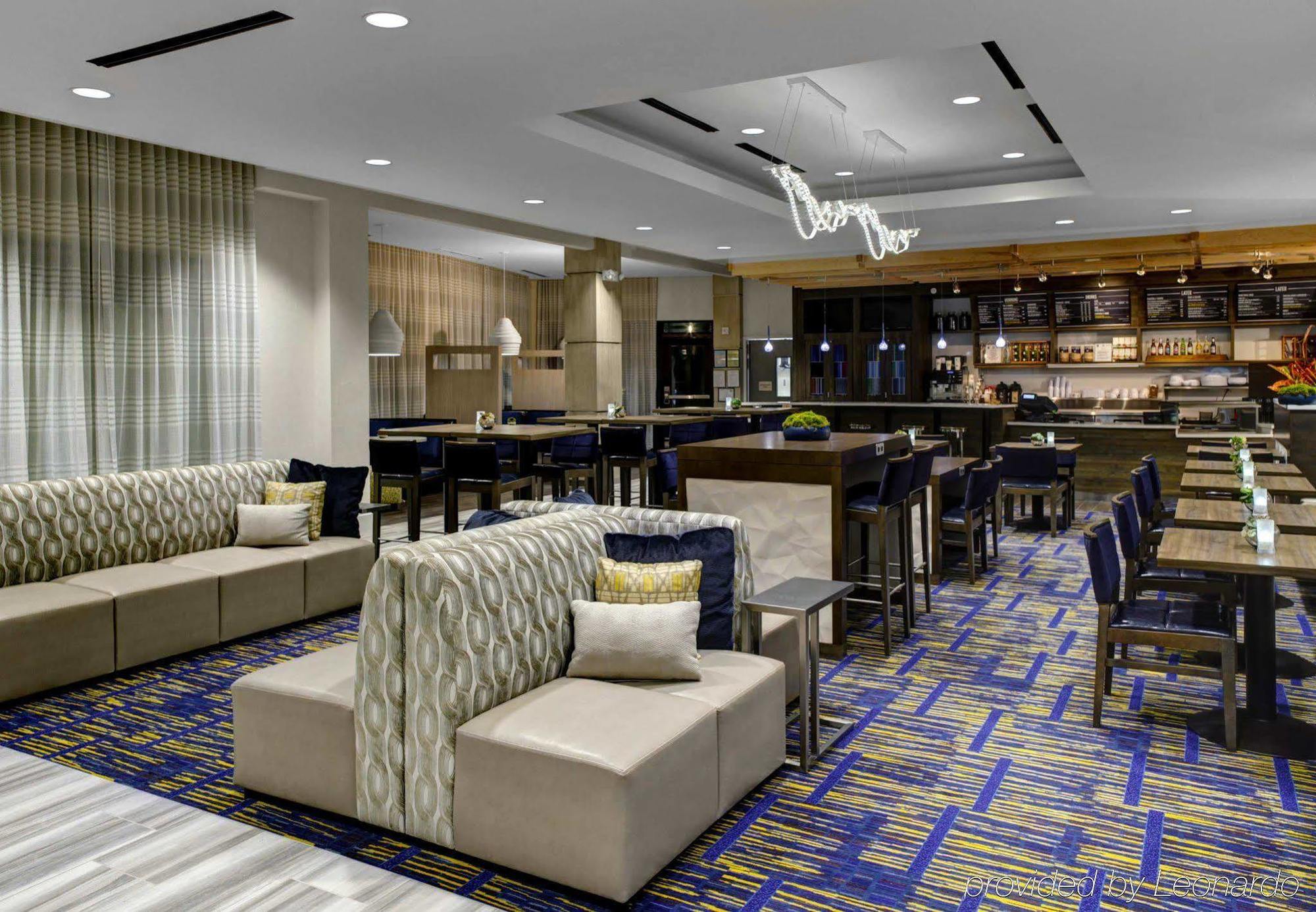 Courtyard By Marriott Carrollton Hotel Exterior foto